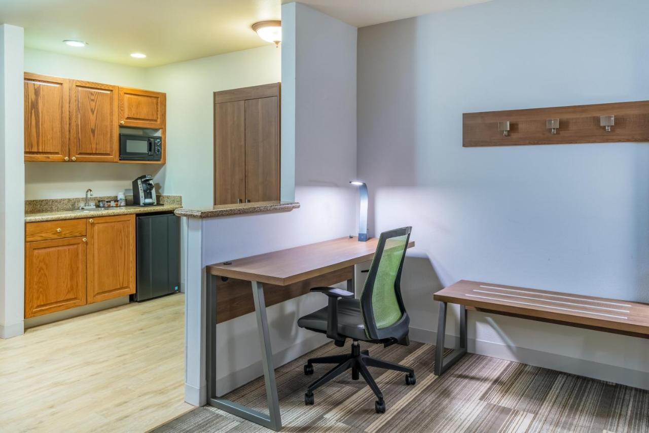 Executive Suite at Holiday Inn Express Hotel & Suites Rocky Mount by IHG