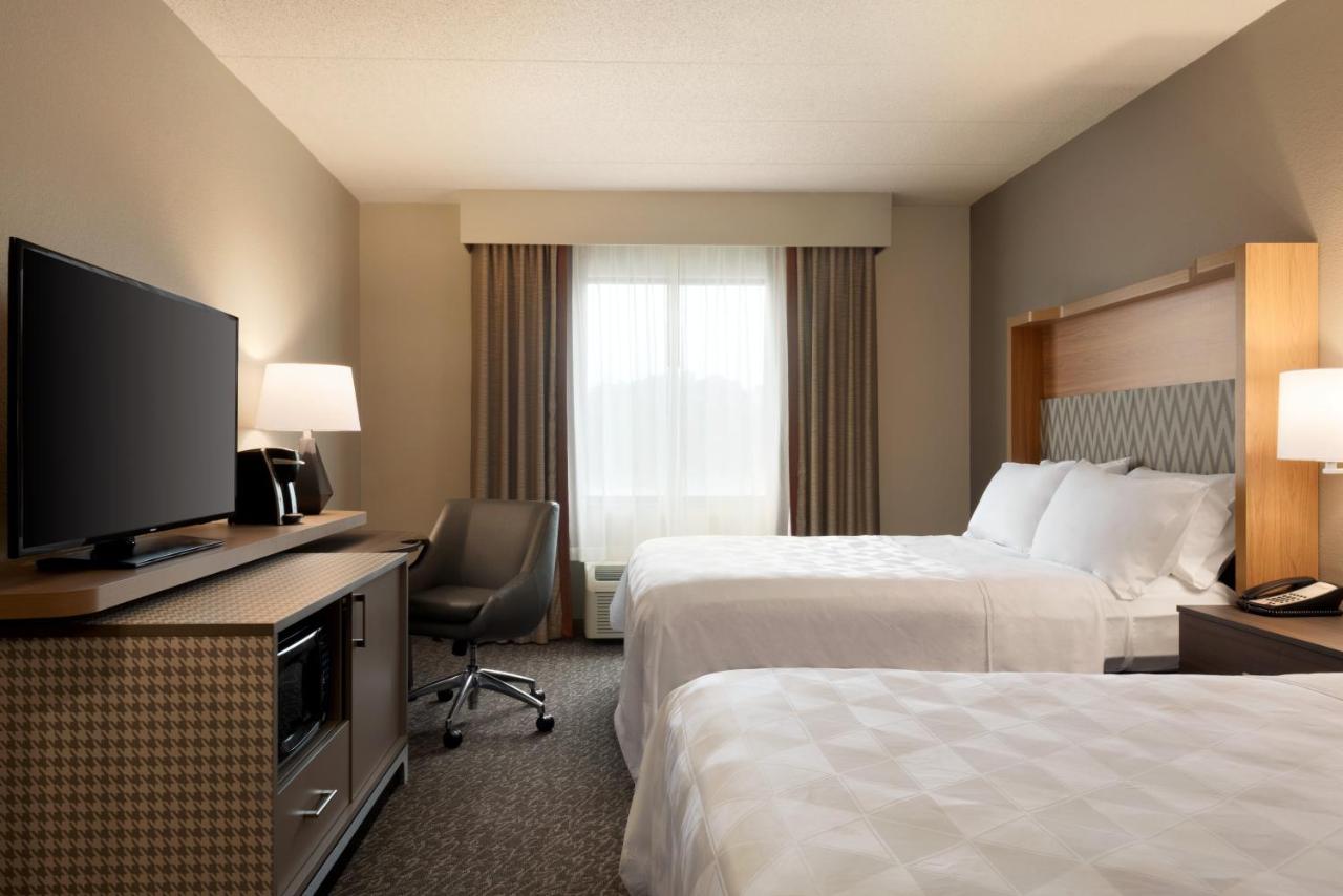 Standard Queen Room with Two Queen Beds - Communication Accessible at Holiday Inn Hotel & Suites Council Bluffs I-29 by IHG