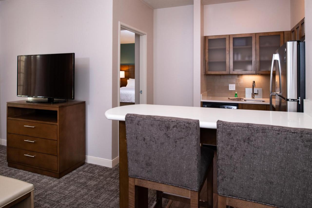 One-Bedroom Queen Suite -Non-Smoking at Staybridge Suites St George by IHG