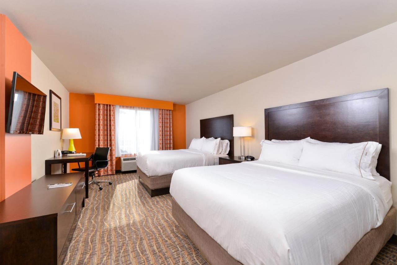 Double room with Two Double Beds - Disability Access Hearing Accessible at Holiday Inn Express & Suites Houston NW - Tomball Area by IHG