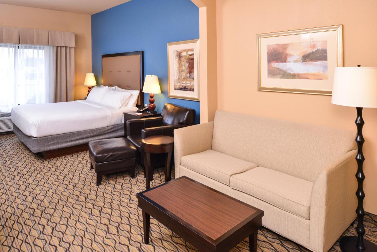 King Suite with Sofa Bed at Holiday Inn Express & Suites Wichita Falls by IHG