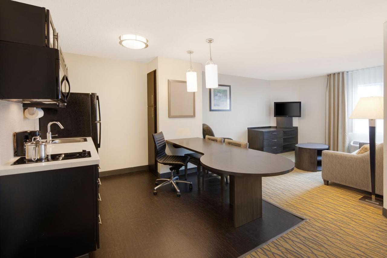 One-Bedroom King Suite - Non-Smoking at Candlewood Suites Rogers / Bentonville by IHG