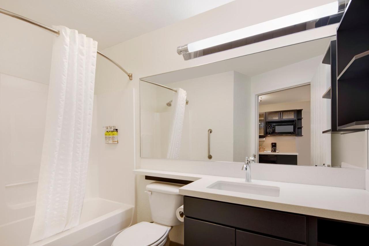 Double Studio - Non-Smoking at Candlewood Suites Rogers / Bentonville by IHG