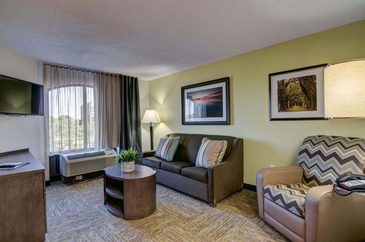  | Candlewood Suites Richmond - West Broad