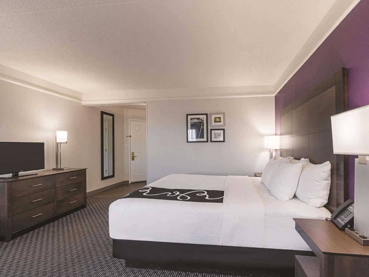 Deluxe King Room at La Quinta Inn & Suites by Wyndham Grand Junction