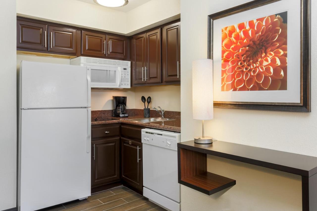 King Studio - Non-Smoking at Staybridge Suites Philadelphia-Mt. Laurel by IHG