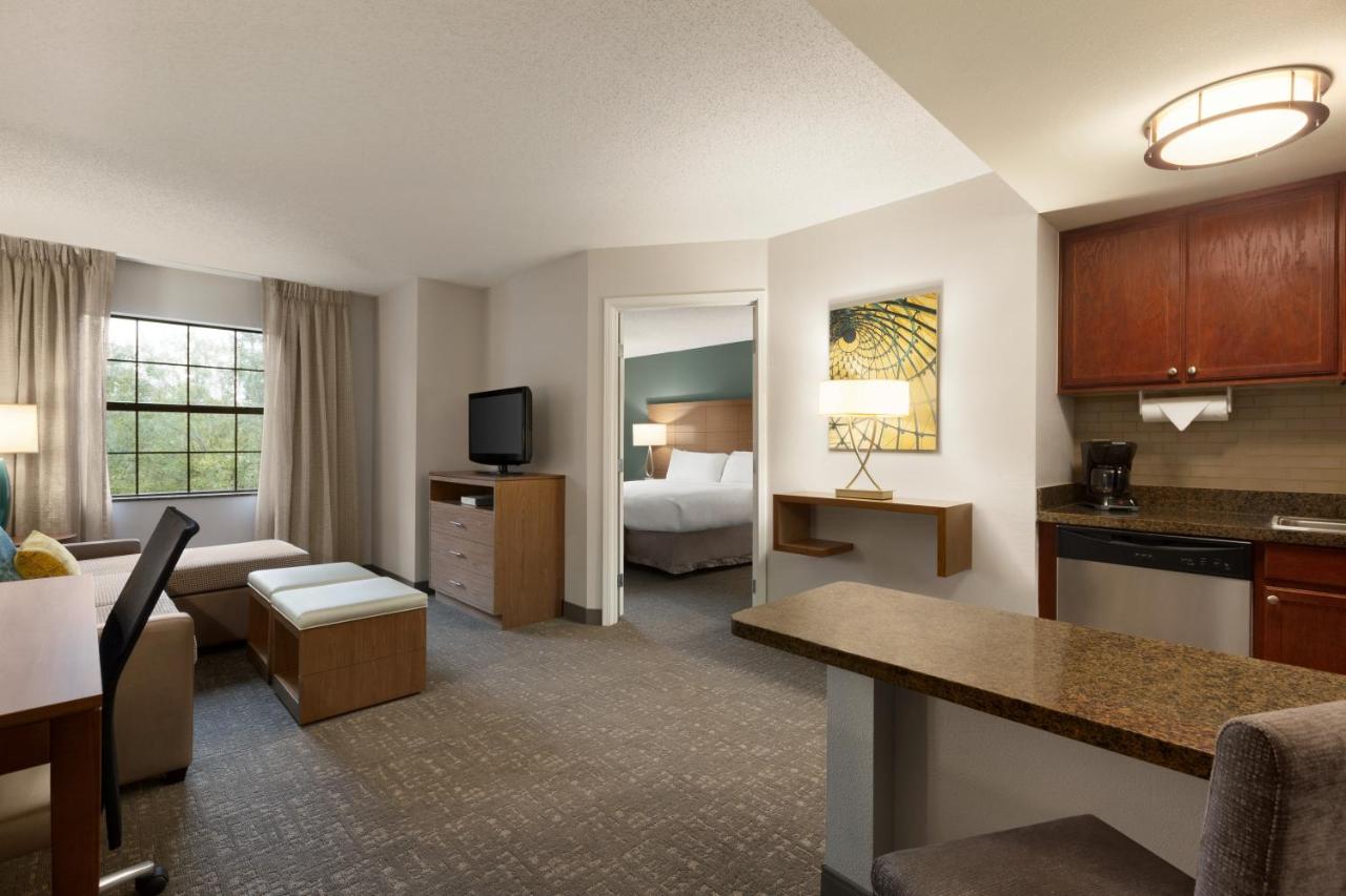 One-Bedroom King Suite - Non-Smoking at Staybridge Suites Tampa East - Brandon by IHG