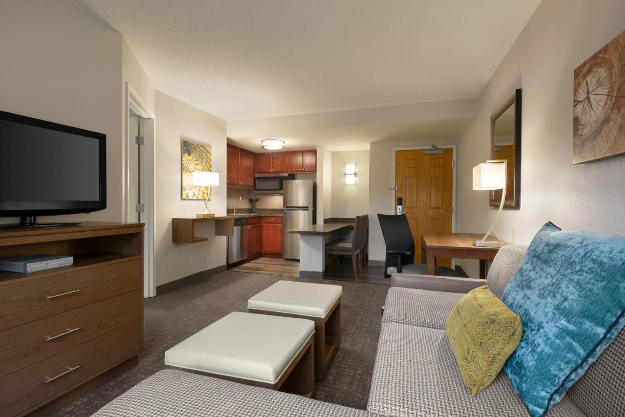 One-Bedroom Suite at Staybridge Suites Tampa East - Brandon by IHG