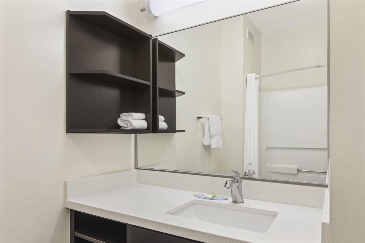 King Studio Suite - Non-Smoking at Candlewood Suites Charlotte - Arrowood by IHG