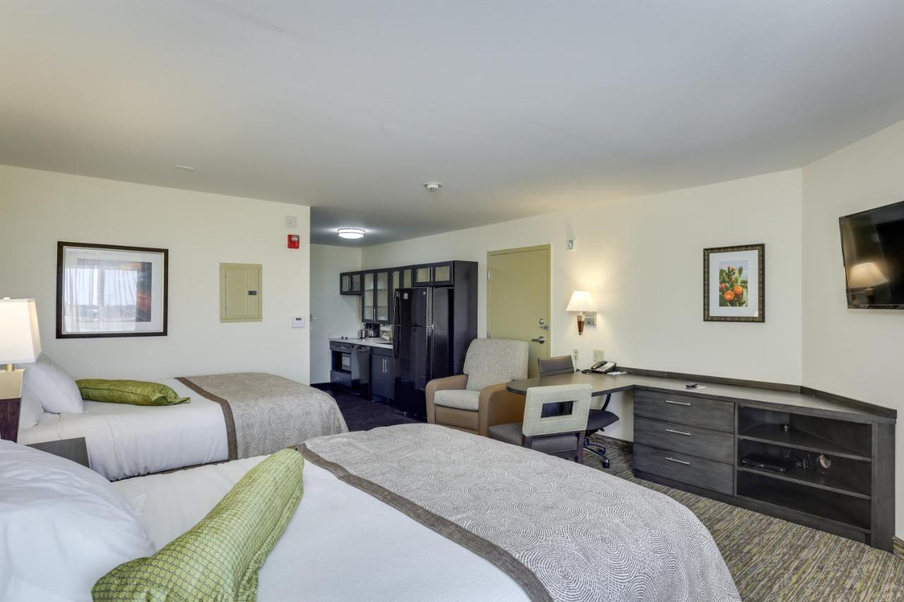 Queen Suite at Candlewood Suites College Station At University, an IHG Hotel