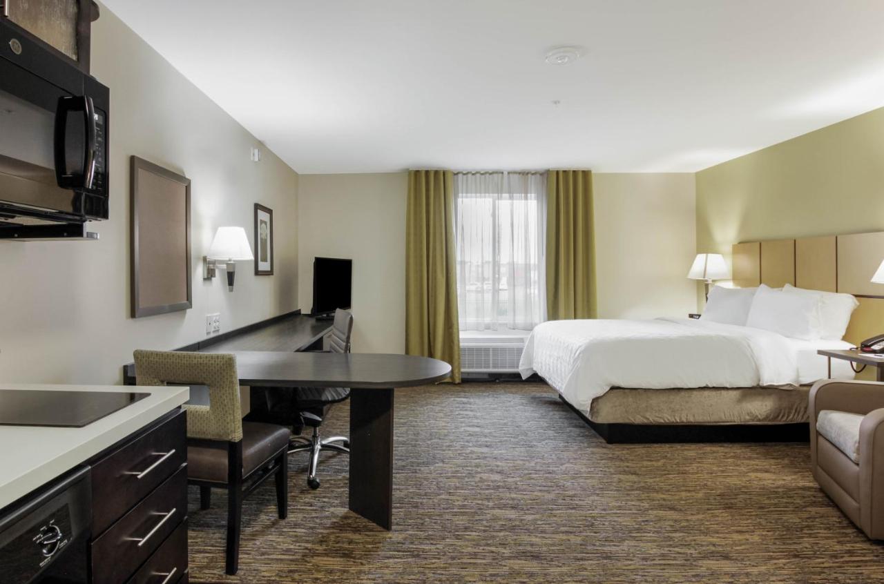 King Studio Suite - Hearing Accessible/Non-Smoking at Candlewood Suites Brighton, an IHG Hotel