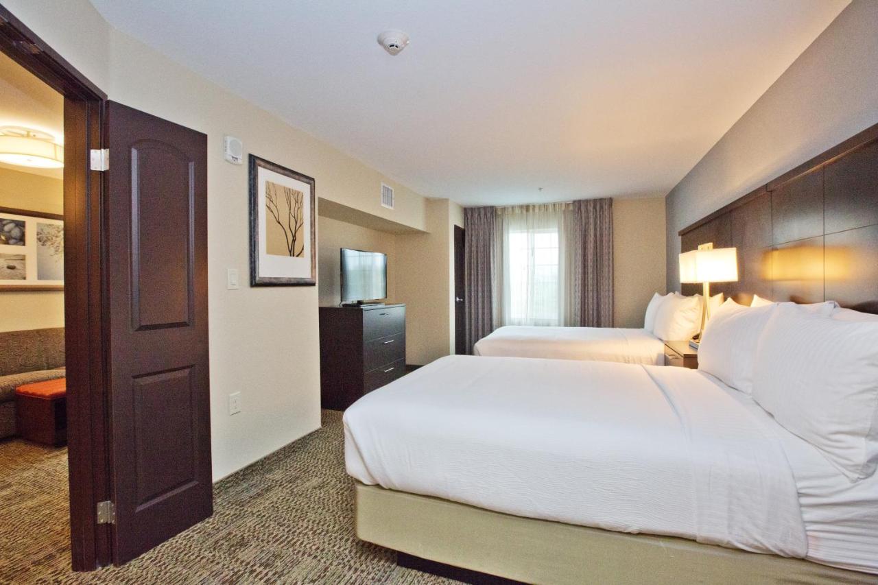 One-Bedroom King Room with Mobility Accessible Tub - Non-Smoking at Staybridge Suites Austin South Interstate Hwy 35 by IHG