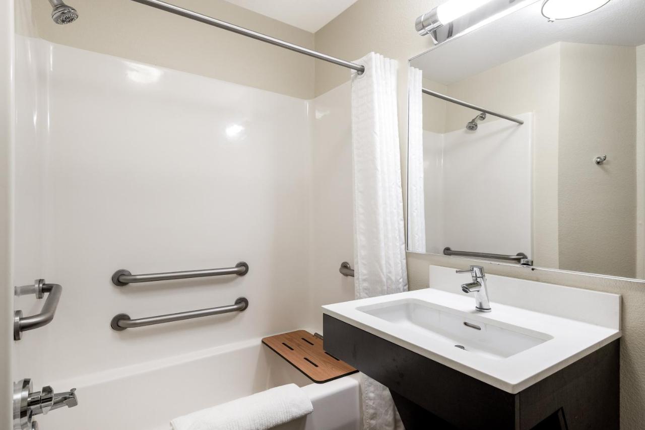 Suite - Disability Access Hearing Accessible - Tub at Candlewood Suites Durham by IHG