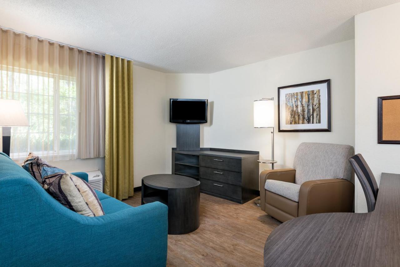 One-Bedroom Queen Suite - Non-Smoking at Candlewood Suites Durham by IHG