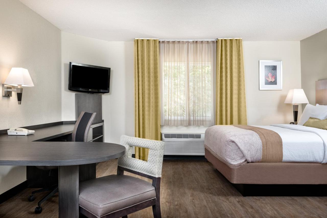 Queen Suite - Non-Smoking at Candlewood Suites Durham by IHG
