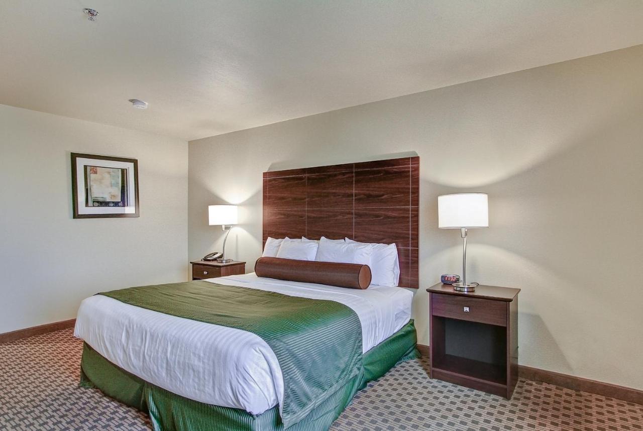  | Cobblestone Hotel & Suites - Pulaski