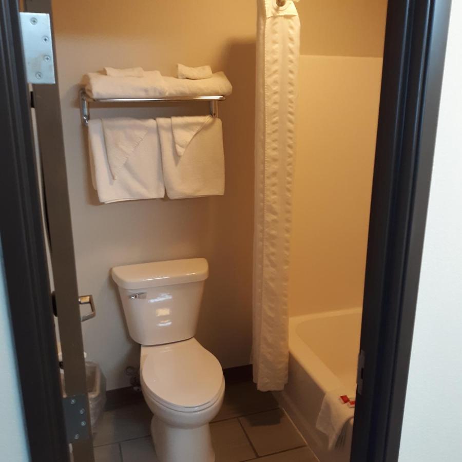 Double Room with Two Double Beds - Smoking at Super 8 by Wyndham Bethany MO
