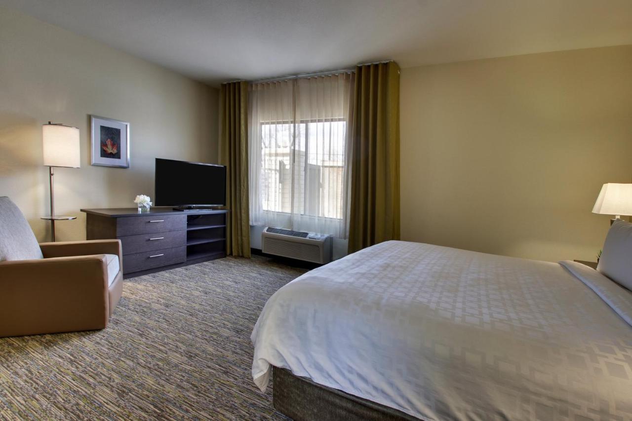 King Studio Suite - Non-Smoking at Candlewood Suites Wichita East by IHG