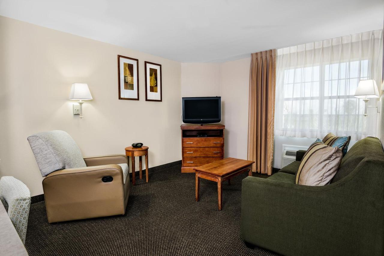 One-Bedroom Suite - Non-Smoking at Candlewood Suites Galveston by IHG