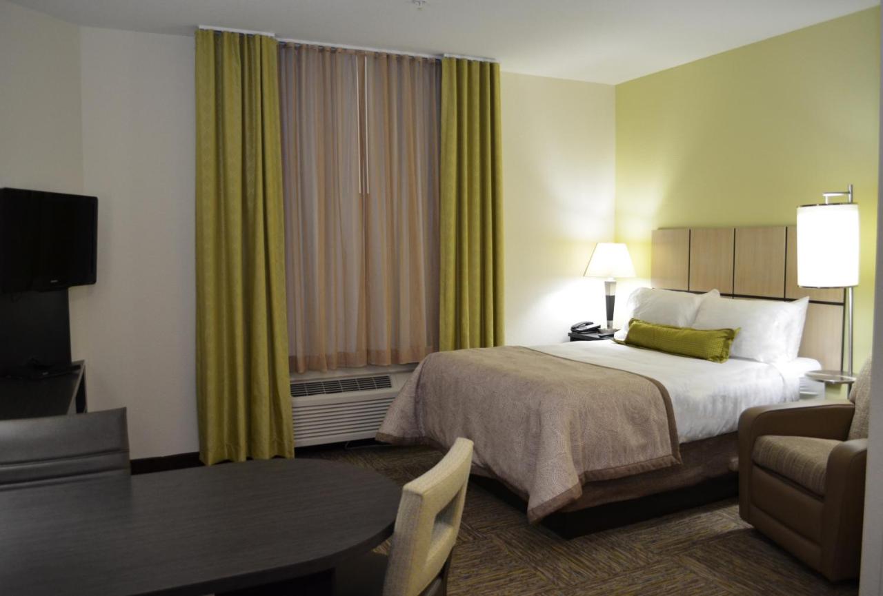 Queen Studio Suite - Hearing Accessible - Non-Smoking at Candlewood Suites Greenville, an IHG Hotel