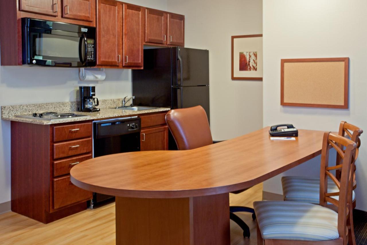 One-Bedroom Queen Suite with Sofa Bed at Candlewood Suites Houston Westchase/ Westheimer., an IHG Hotel