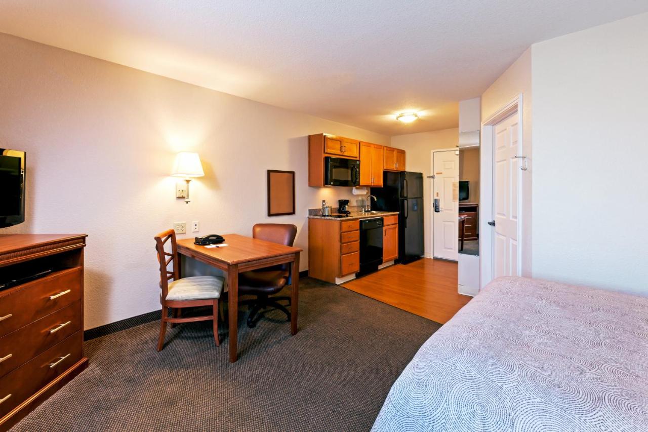  | Candlewood Suites Pearland