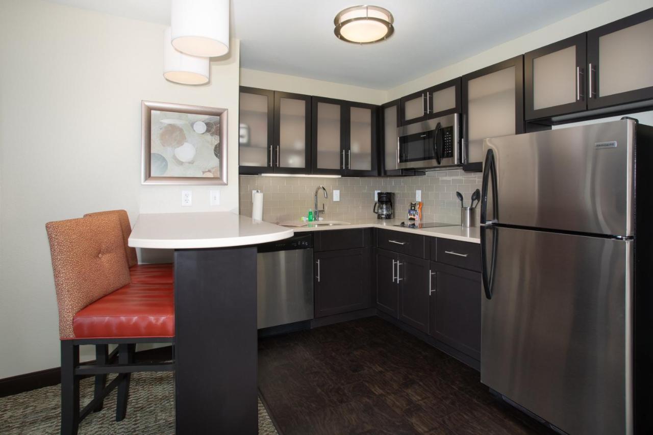 One-Bedroom King Suite - Non-Smoking at Staybridge Suites Denver South - Highlands Ranch by IHG