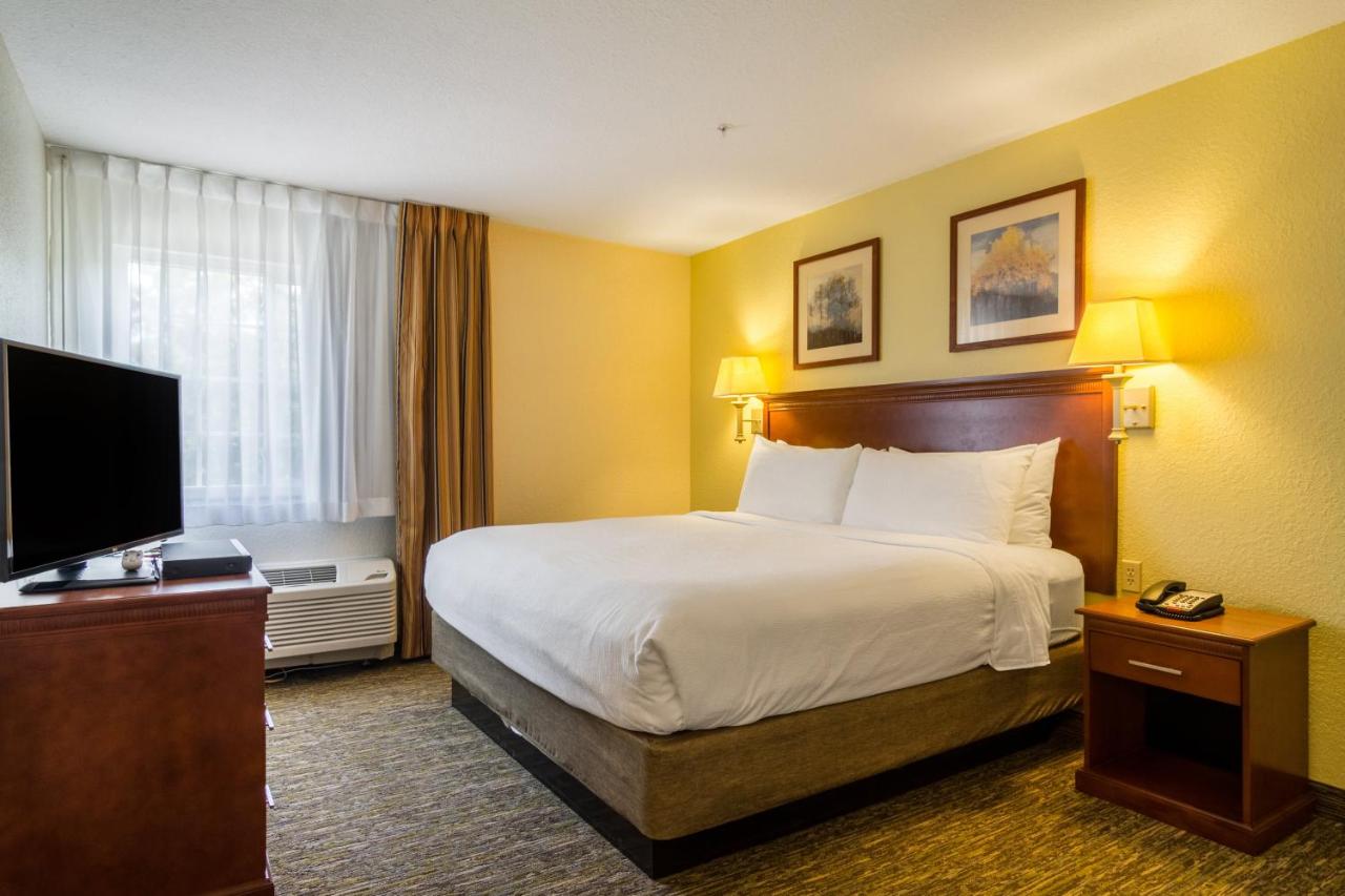 King Studio - Non-Smoking at Candlewood Suites Jacksonville East Merril Road by IHG