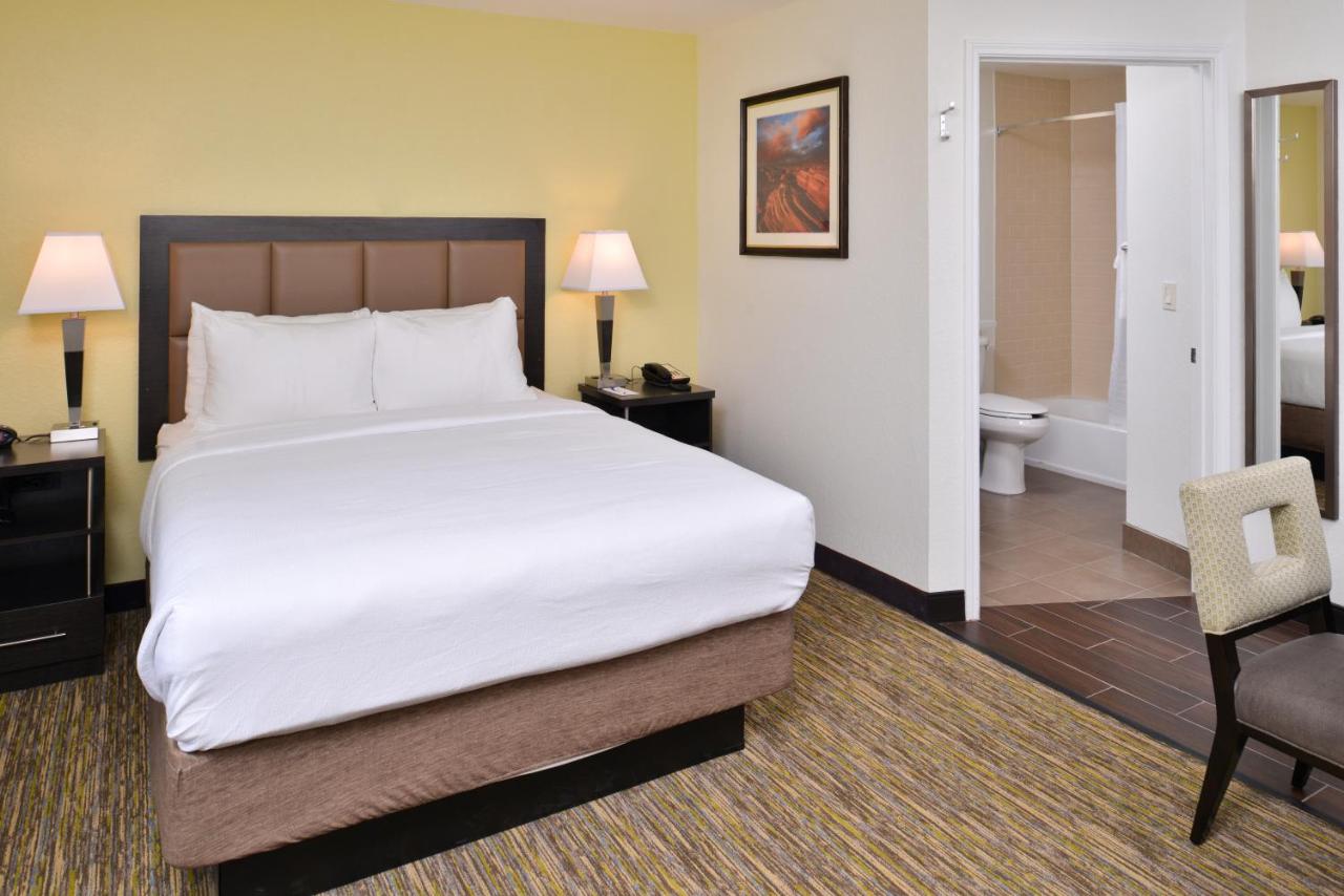  | Candlewood Suites Beaumont