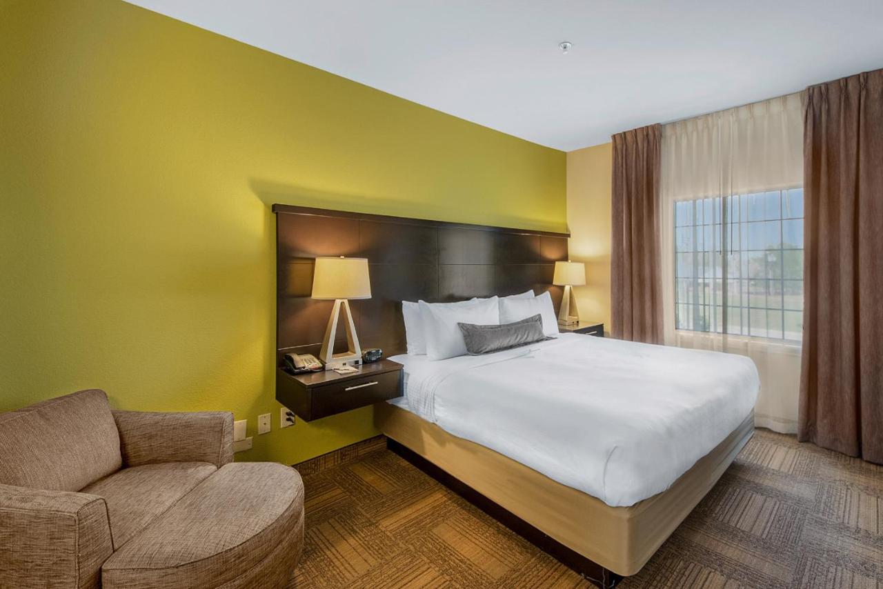 One-Bedroom King Suite at Staybridge Suites Longview, an IHG Hotel