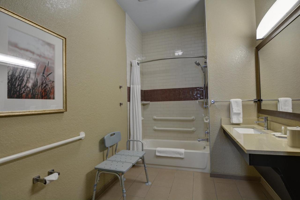 | Staybridge Suites Lakeland West