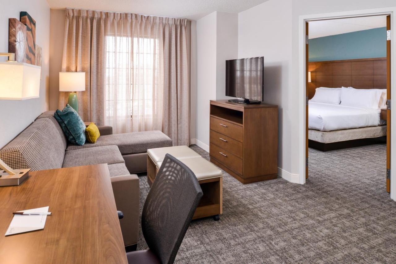 One Bedroom King Suite - Non-Smoking at Staybridge Suites Indianapolis Downtown - Convention Center by IHG