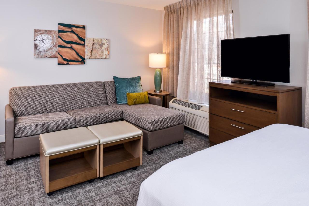 Queen Studio Suite- Non-Smoking at Staybridge Suites Indianapolis Downtown - Convention Center by IHG