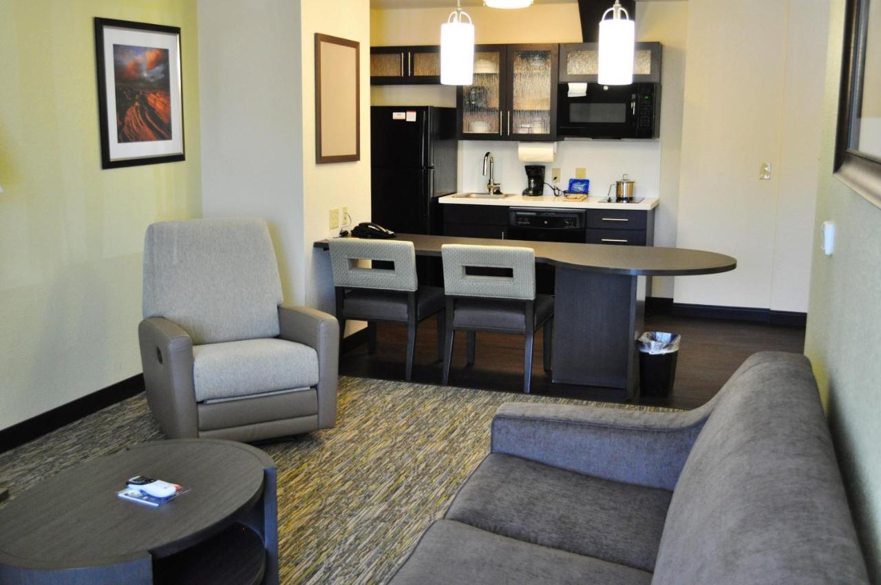  | Candlewood Suites Bay City