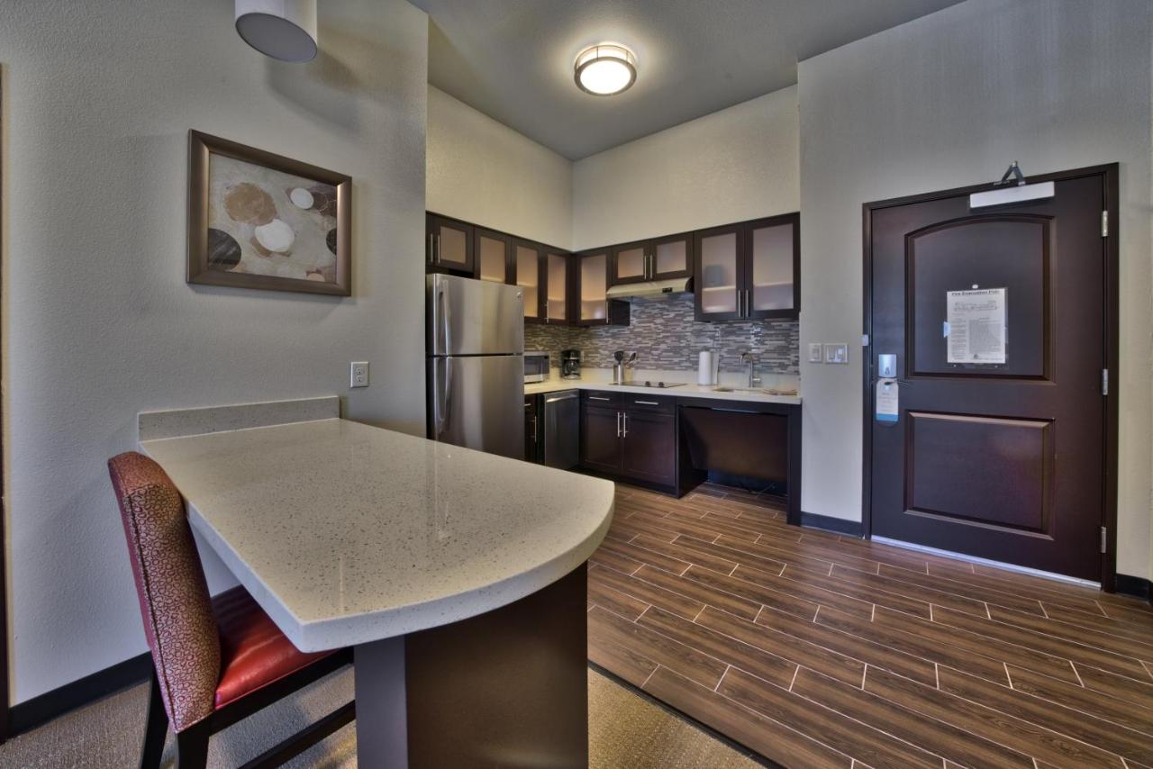 One-Bedroom King Room with Mobility Accessible Tub - Non-Smoking at Staybridge Suites Lubbock South, an IHG Hotel