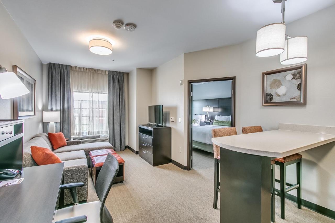 One-Bedroom Queen Room with Hearing Mobility Accessible Tub - Non-Smoking at Staybridge Suites Lubbock South, an IHG Hotel