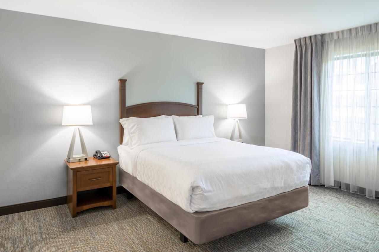 One-Bedroom Suite at Staybridge Suites Kansas City - Independence by IHG