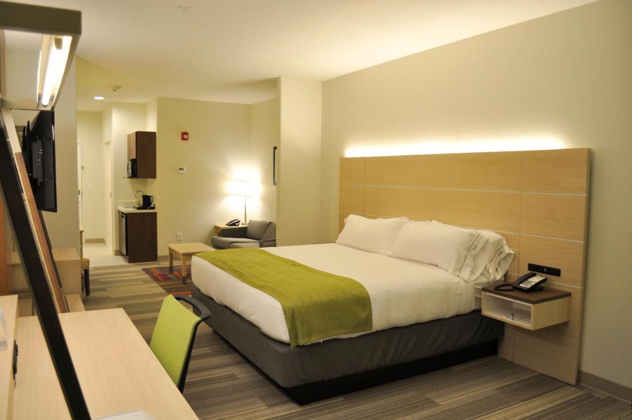 Suite - Hearing Accessible - Non-Smoking at Holiday Inn Express & Suites Price by IHG