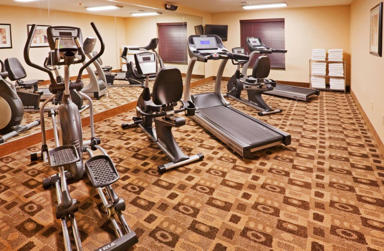  | Holiday Inn Express Hotel & Suites Pauls Valley