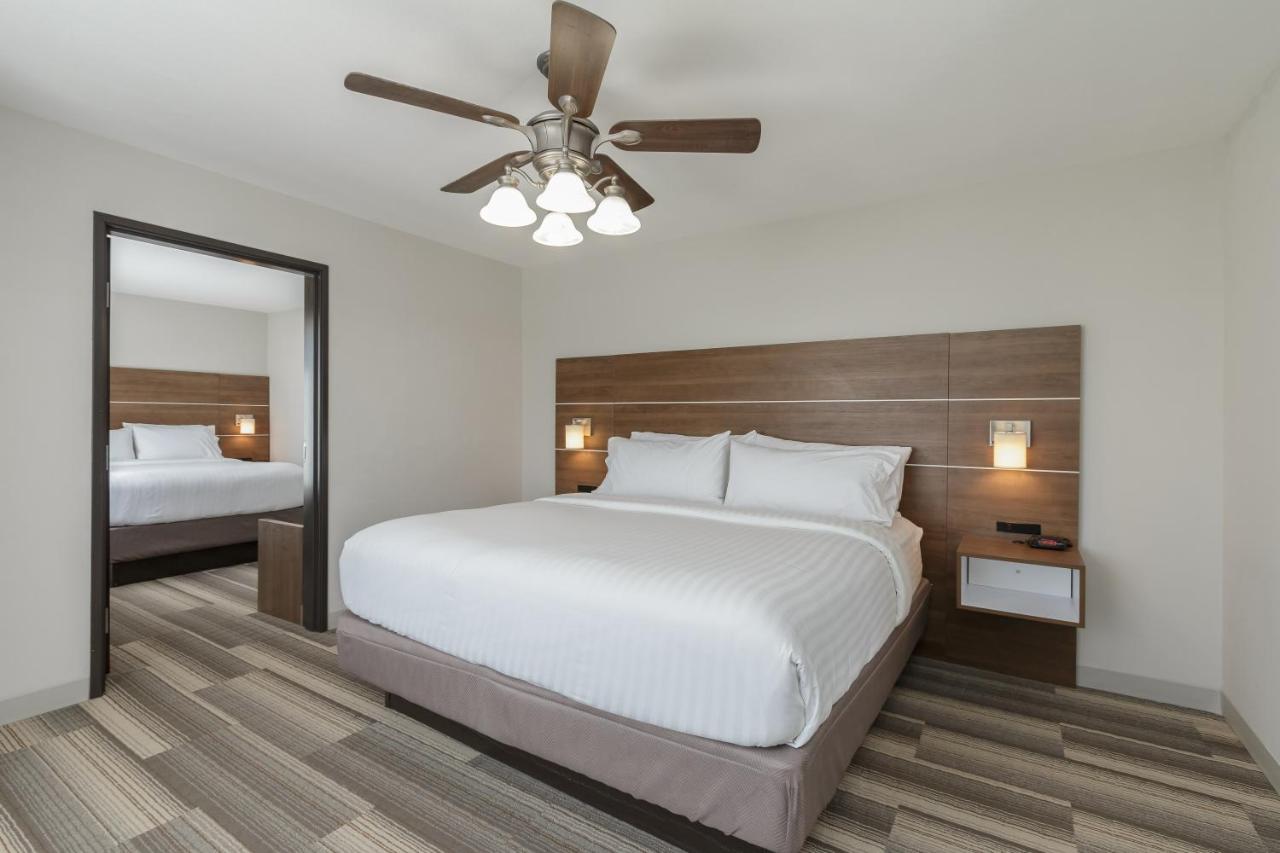 Executive Suite - Non-Smoking at Holiday Inn Express Hotel & Suites South Bend by IHG