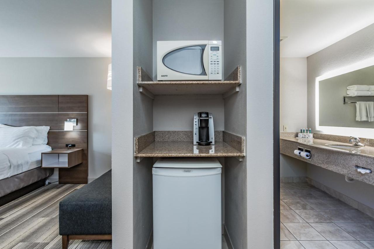 King Room - Mobility Access/Hearing Accessible at Holiday Inn Express Hotel & Suites South Bend by IHG
