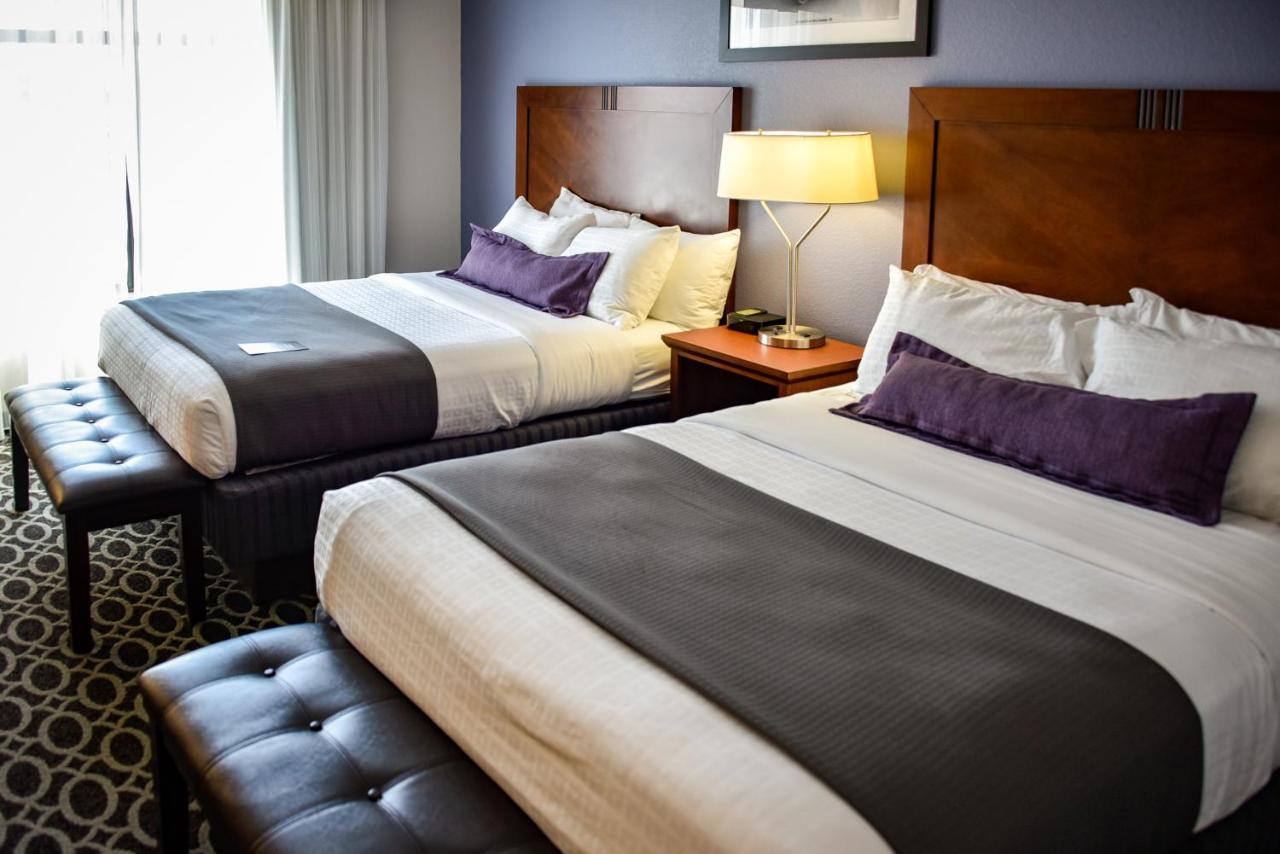 Queen Suite with Two Queen Beds at Bluemont Hotel