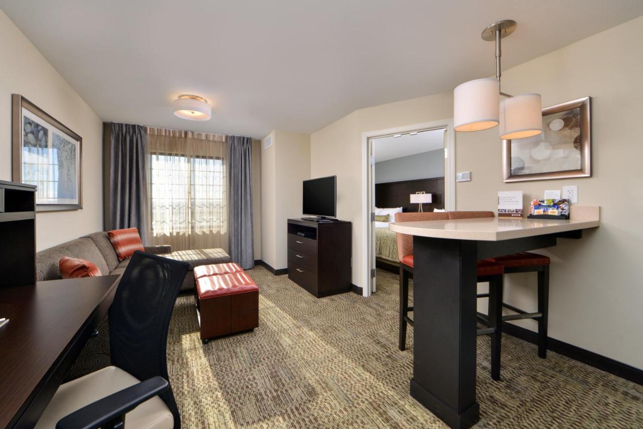  | Staybridge Suites Rochester - Commerce Dr NW