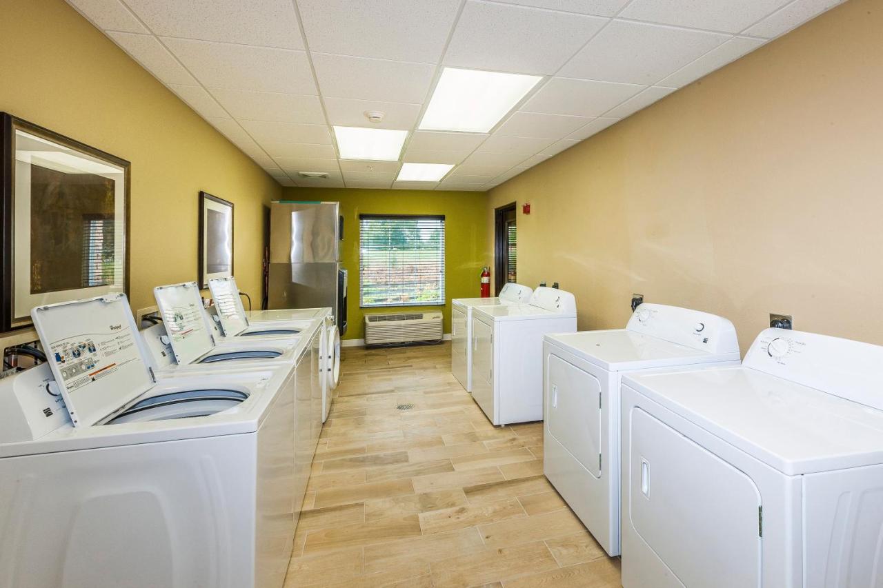 | Staybridge Suites Knoxville-West