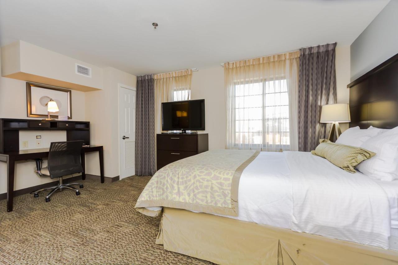 Queen Room - Hearing Accessible - Non-Smoking at Staybridge Suites Grand Forks, an IHG Hotel