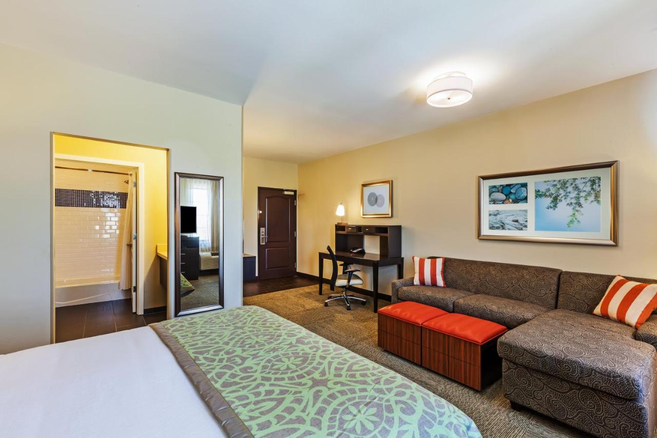 Queen Suite - Disability Access/Non-Smoking at Staybridge Suites Fort Worth - Fossil Creek by IHG