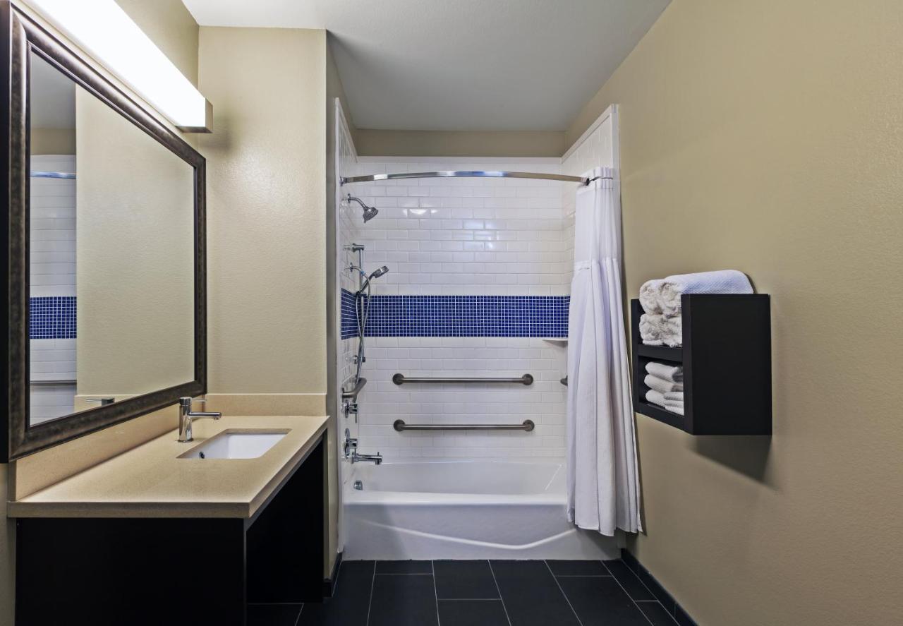 King Room - Hearing Accessible - Roll-in Shower at Staybridge Suites Fort Worth - Fossil Creek by IHG