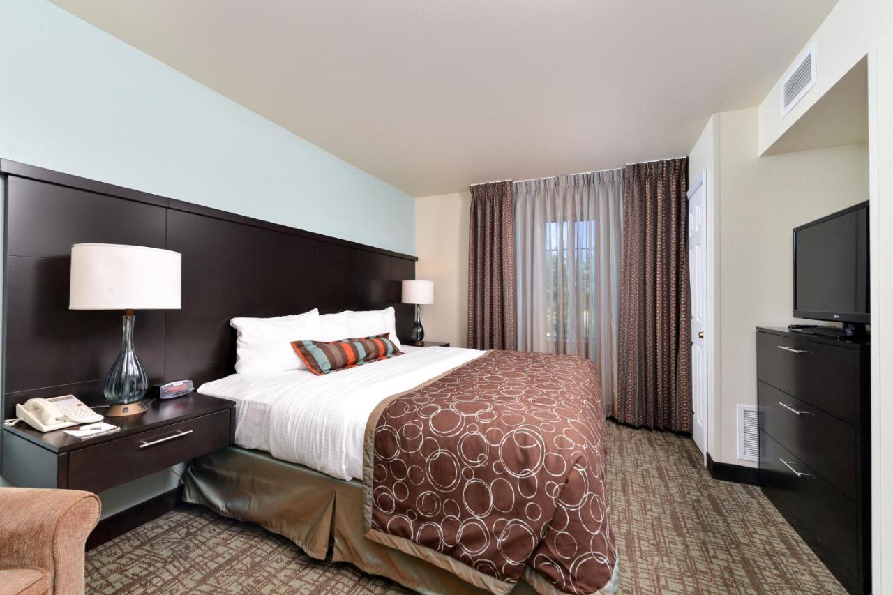 King Room - Disability Access with Bath Tub at Staybridge Suites Sioux Falls by IHG