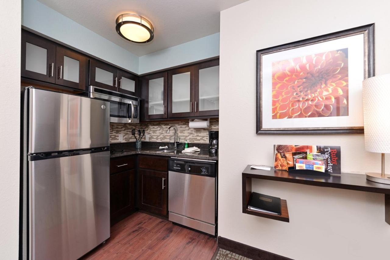 Queen Studio Suite - Non-Smoking at Staybridge Suites Sioux Falls by IHG