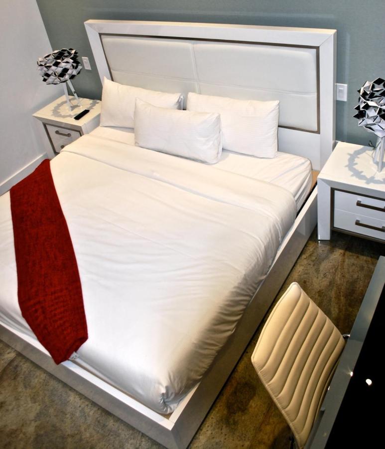 Deluxe Studio at The Fritz Hotel
